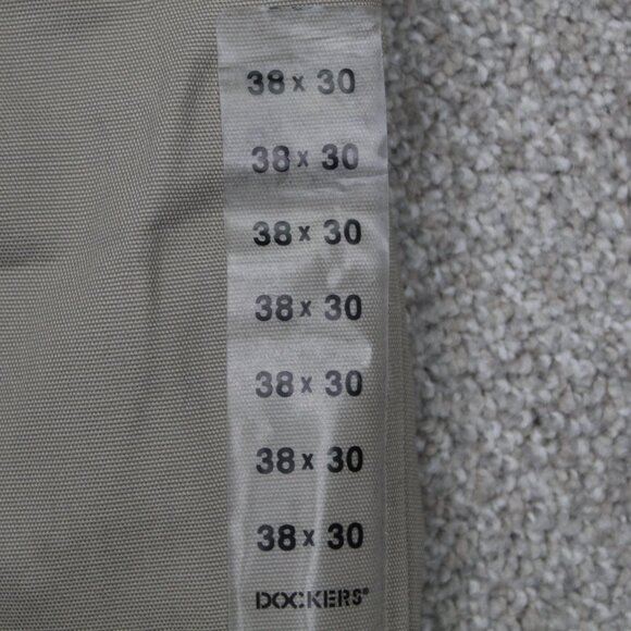 Dockers Chino Pants NWT Mens 38x30 Beige Pleated Stretch Waistband Straight Leg - Picture 8 of 13